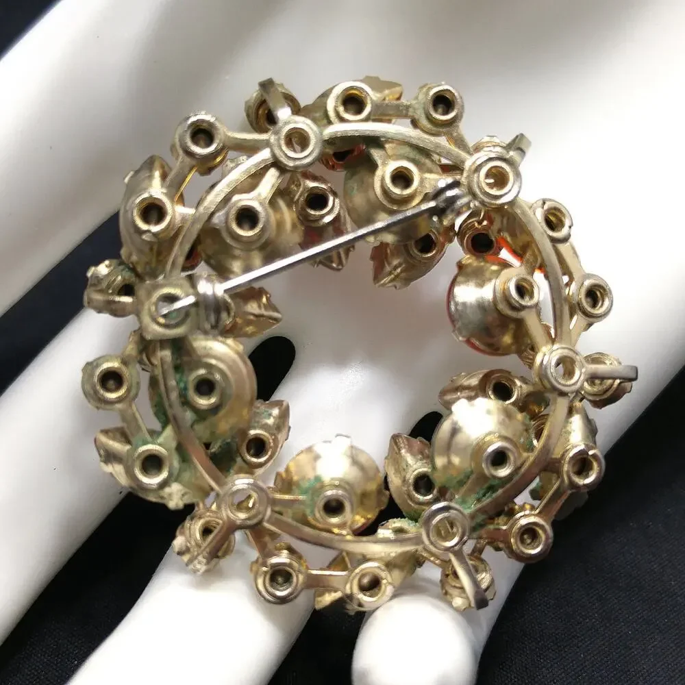 Mid-Century Iridescent Wreath Brooch, Art Glass, 1950s Vintage Jewelry